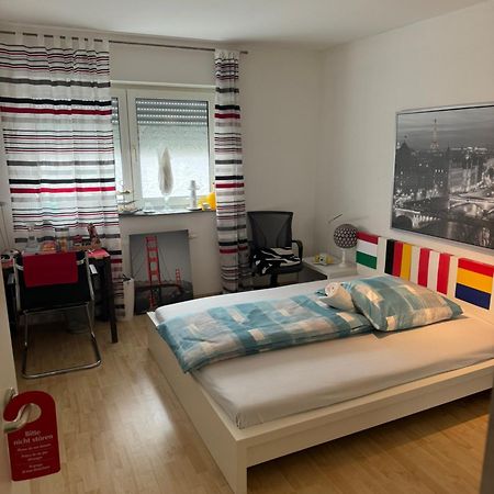 Student Homestay Offenbach am Main Bagian luar foto